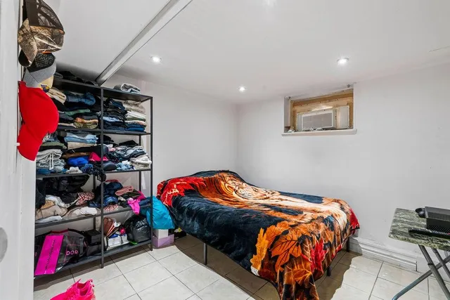 $725,000 | 32 Brighton 2nd Place | Brighton Beach