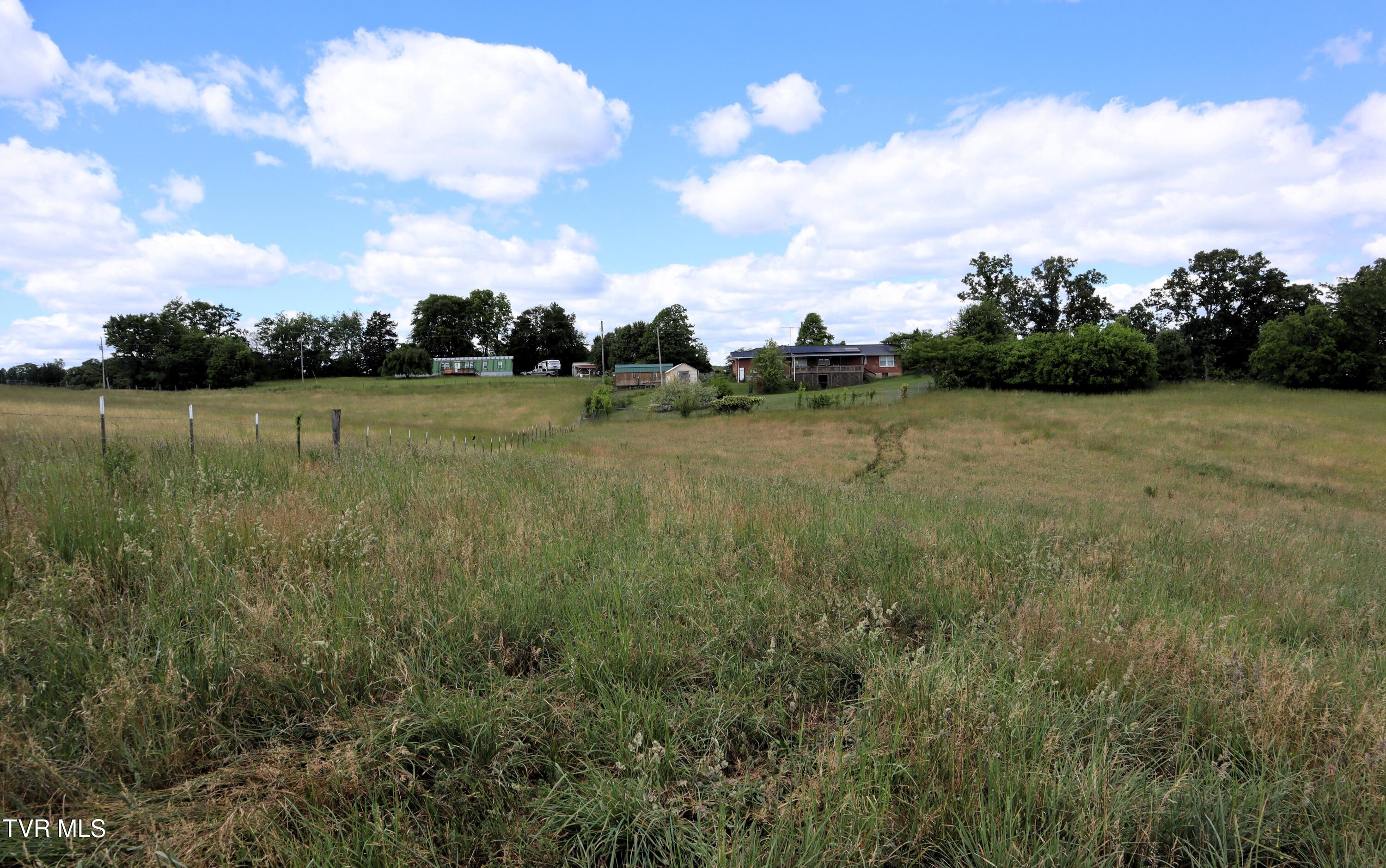 9170 Old Stage Road, Unit 2 Limestone, TN 37681 - Photo 5 of 15 IMG_0045