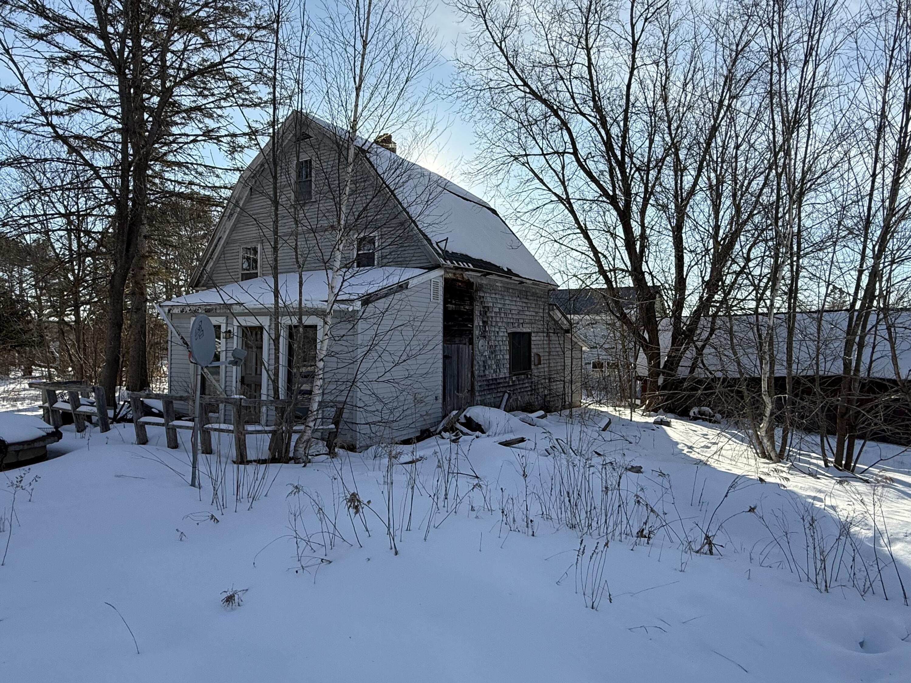 9 Daggett Street Milo, ME 04463 - Photo 3 of 17 Back Right Corner