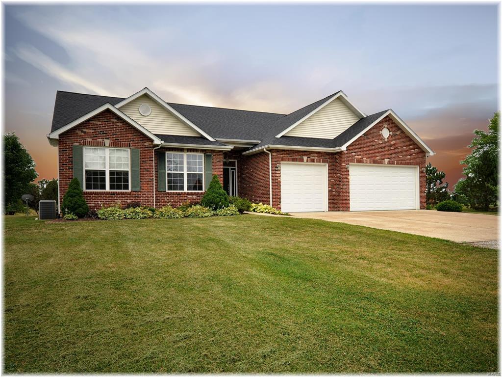 8922 Maple Grove Road Edwardsville, IL 62025 - Photo 1 of 38