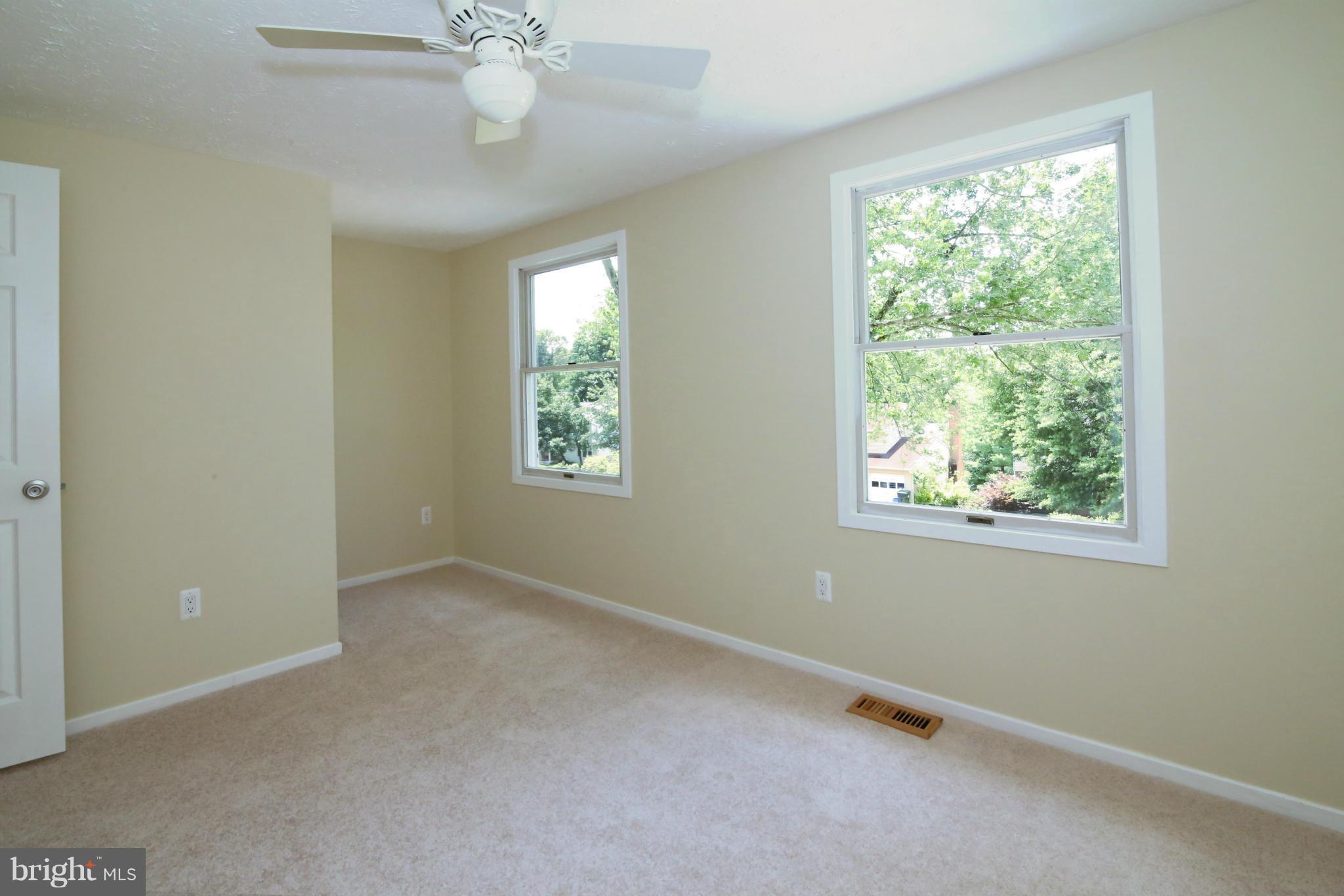7575 Vogels Way Springfield, VA 22153 - Photo 22 of 30 a view of an empty room with a window