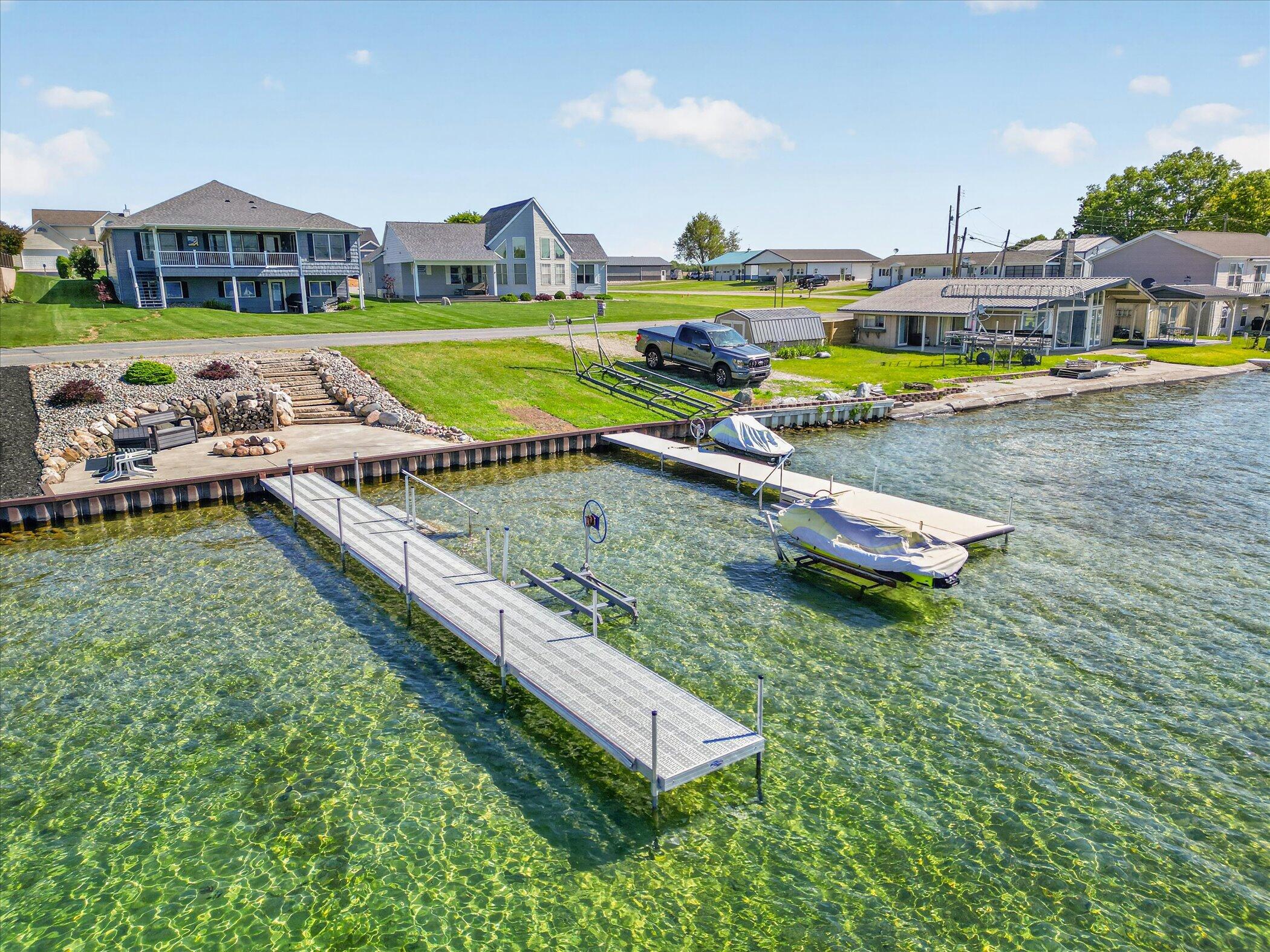 6642 Spinnaker Road Crystal, MI 48818 - Photo 2 of 19 05-6642-Spinnaker-Rd-Crystal-MI-48818-Wi