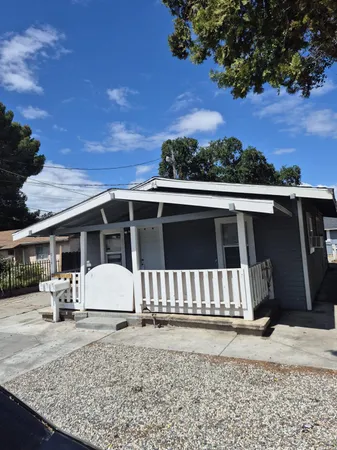 $649,000 | 215 Kelley Street, Modesto, CA 95354