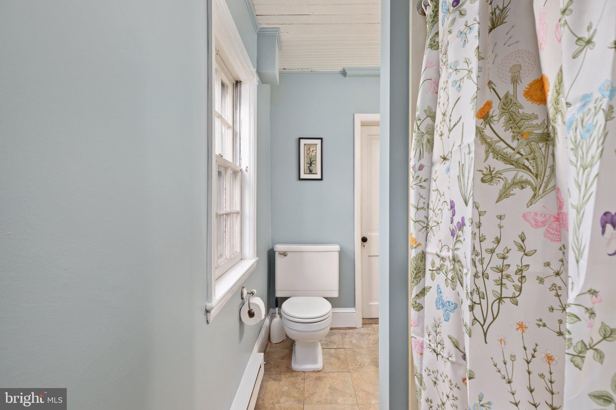 422 South King Street Leesburg, VA 20175 - Photo 18 of 72