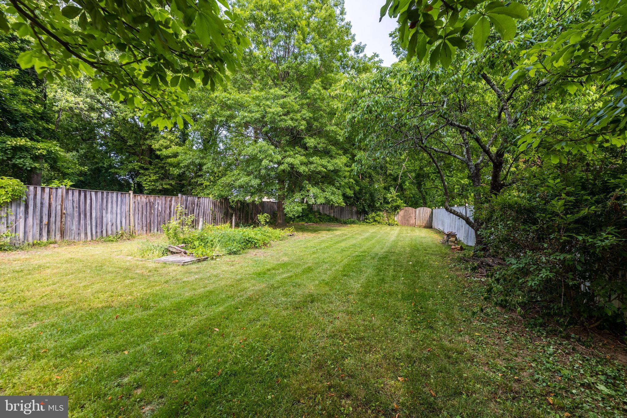 422 South King Street Leesburg, VA 20175 - Photo 43 of 72