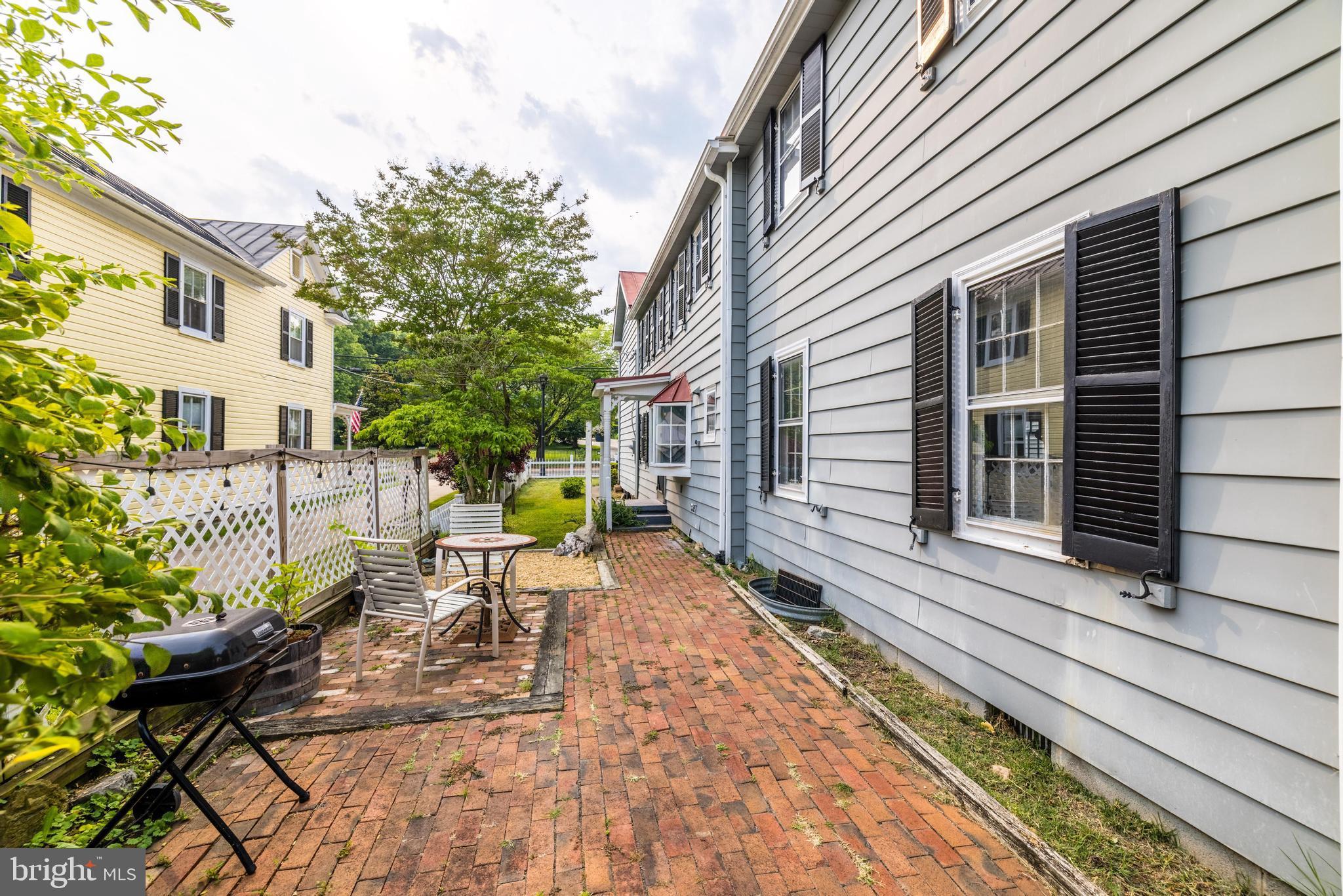 422 South King Street Leesburg, VA 20175 - Photo 51 of 72