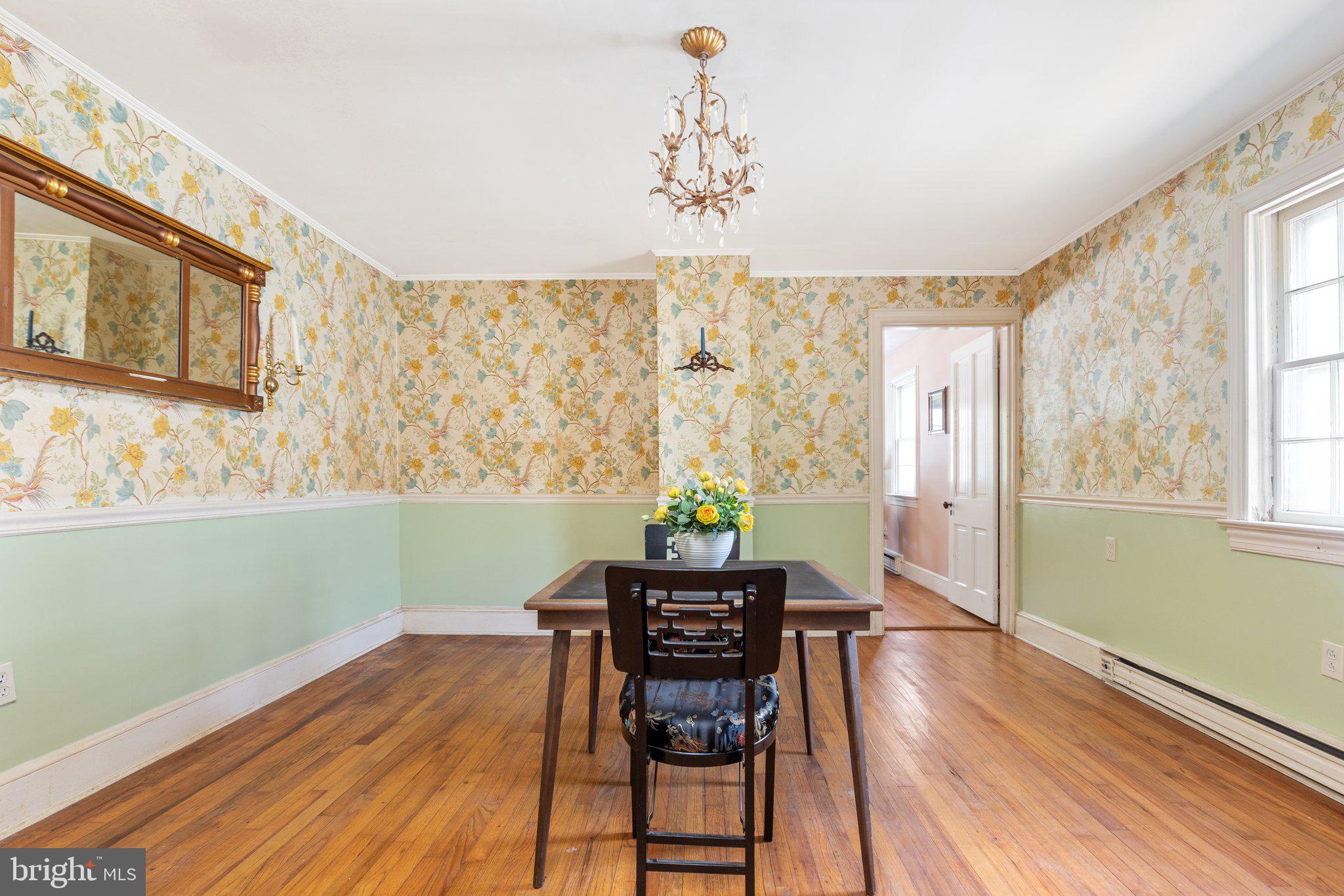 422 South King Street Leesburg, VA 20175 - Photo 8 of 72 Formal Dining Room