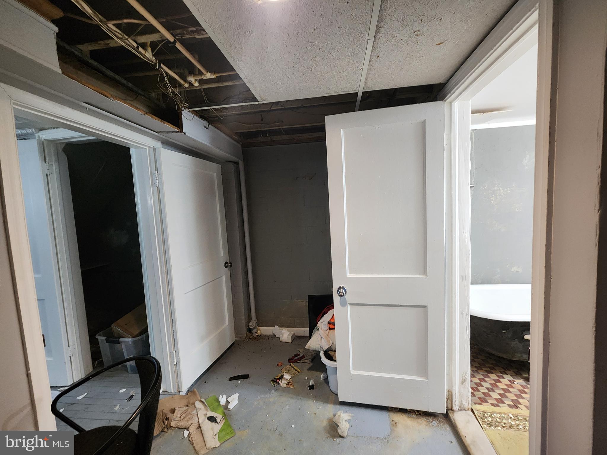 1310 Edison Highway Baltimore, MD 21213 - Photo 15 of 31 a view of an empty room