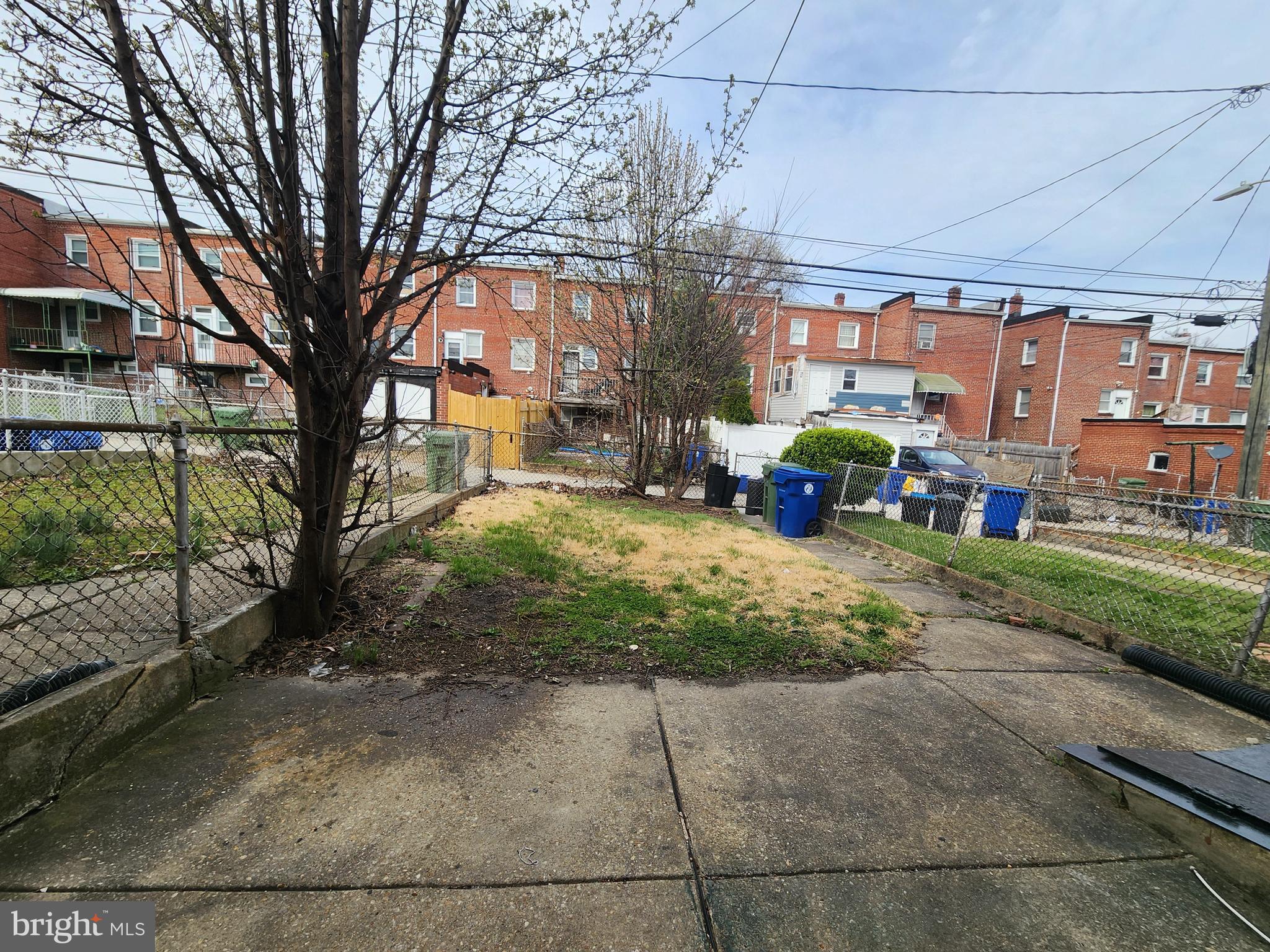 1310 Edison Highway Baltimore, MD 21213 - Photo 29 of 31 a car parked in front of a building