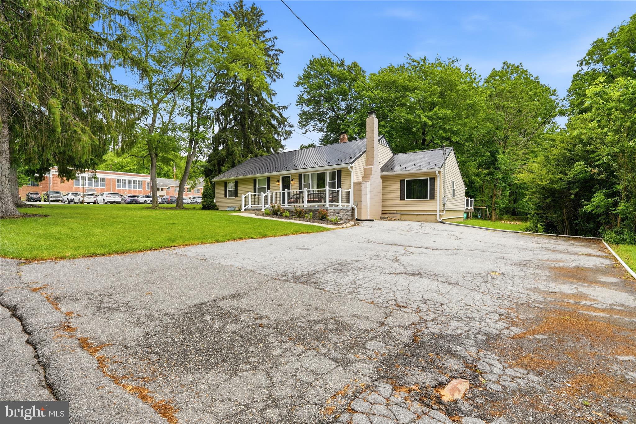 14511 Pennersville Road Cascade, MD 21719 - Photo 4 of 67 14511 Pennersville Rd-004