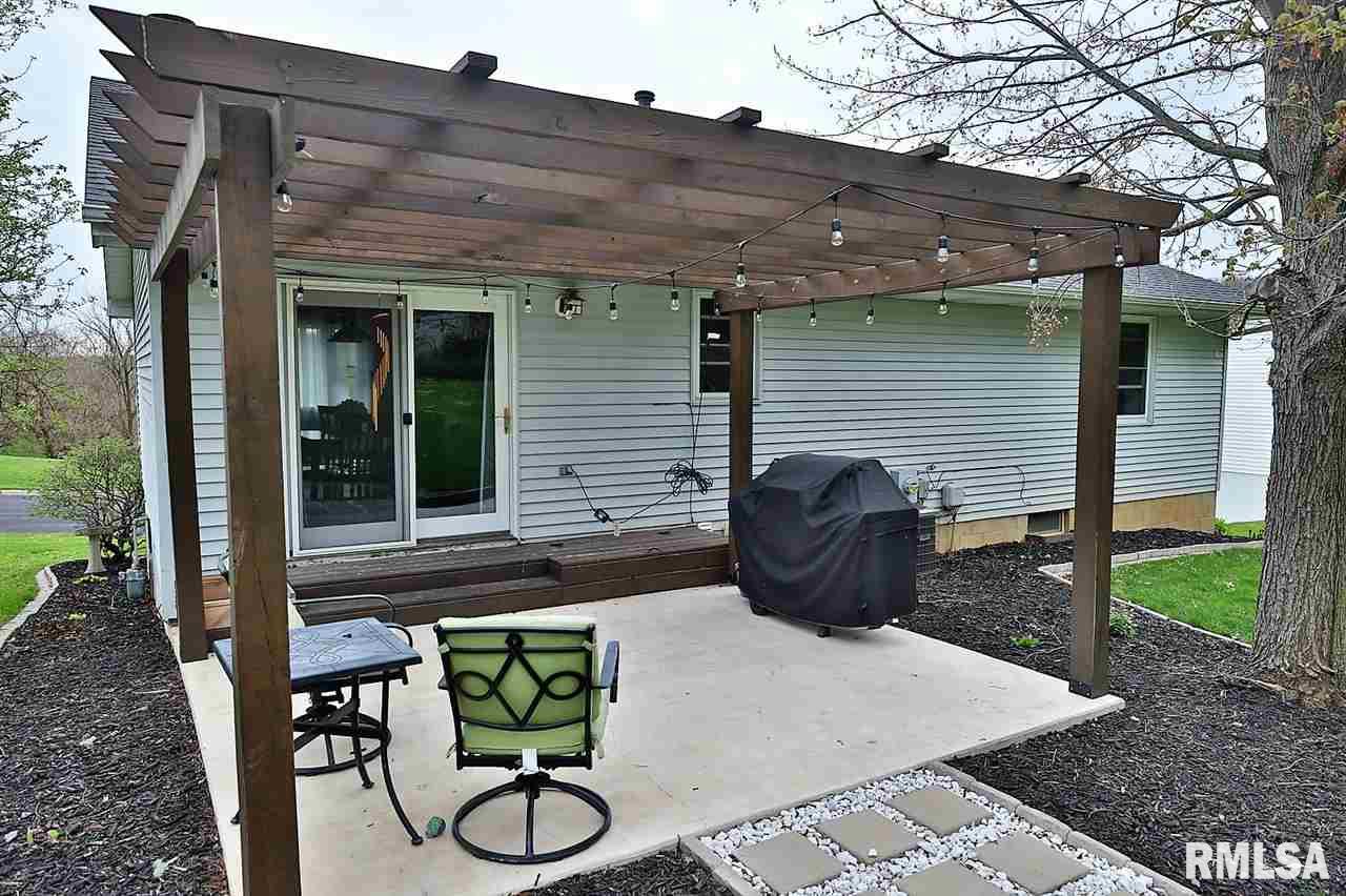 6003 West Ridgecrest Circle Peoria, IL 61615 - Photo 5 of 36 Gallery Image 5
