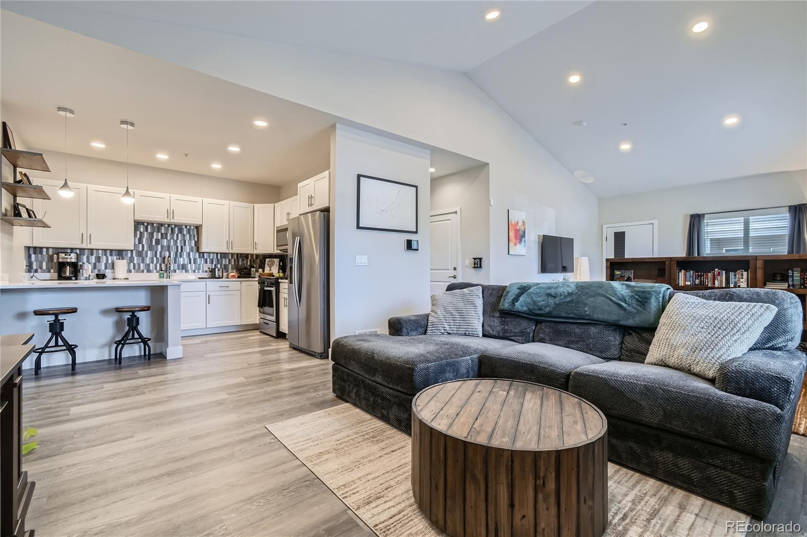 6799 Meade Circle Westminster, CO 80030 - Photo 3 of 25