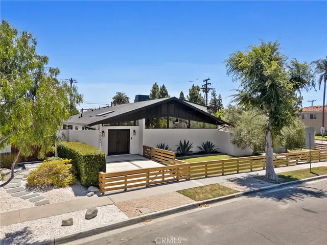 $10,500 | 3000 Country Club Drive, Costa Mesa, CA 92626