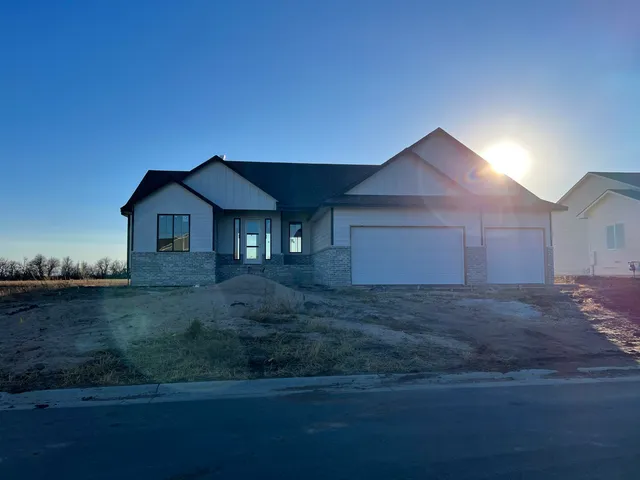 $398,865 | 1319 West Footbridge Street, Goddard, KS 67052