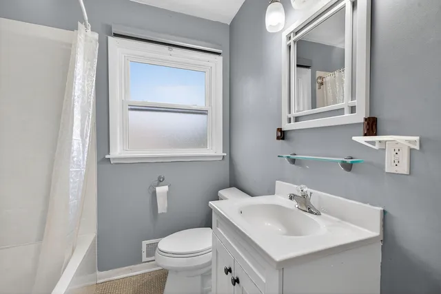 $322,000 | 288 North Lincoln Avenue, Mundelein, IL 60060