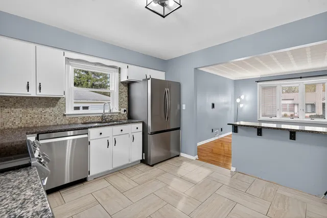 $322,000 | 288 North Lincoln Avenue, Mundelein, IL 60060