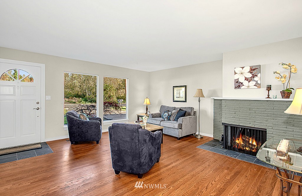 17355 Southeast 134th Street Renton, WA 98059 - Photo 3 of 17