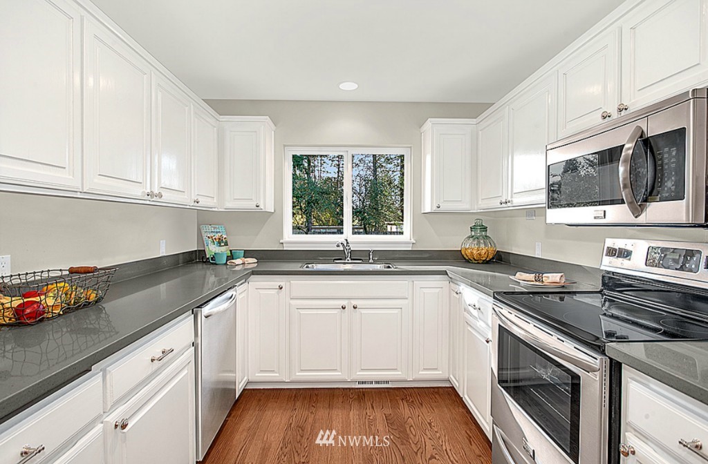 17355 Southeast 134th Street Renton, WA 98059 - Photo 5 of 17