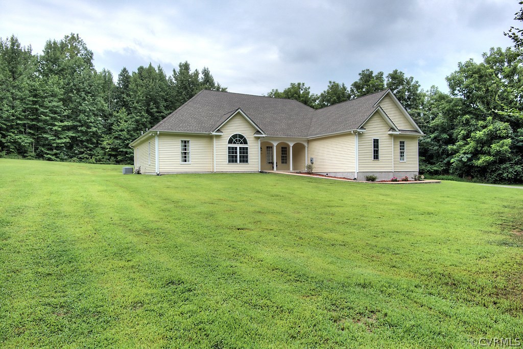 7900 Upton Road North Chesterfield, VA 23237 - Photo 2 of 37 Gallery Image 2