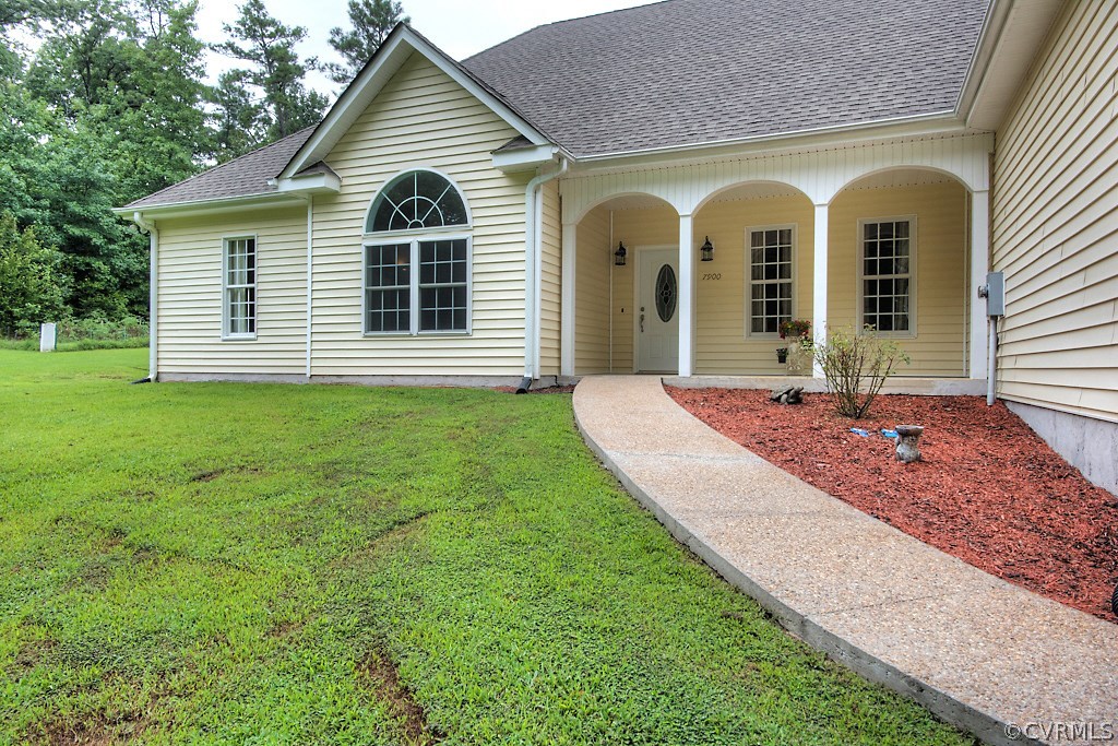 7900 Upton Road North Chesterfield, VA 23237 - Photo 3 of 37 Gallery Image 3