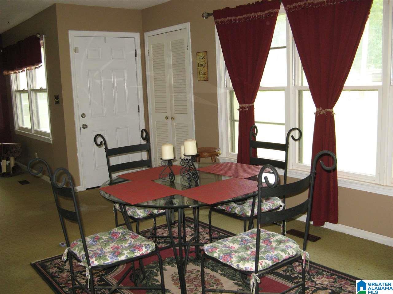 425 Phillips Drive Vincent, AL 35178 - Photo 8 of 23
