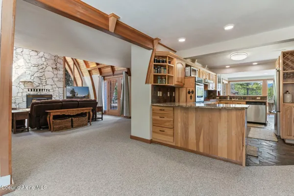 $999,000 | 762 Reeder Bay Road, Nordman, ID 83848