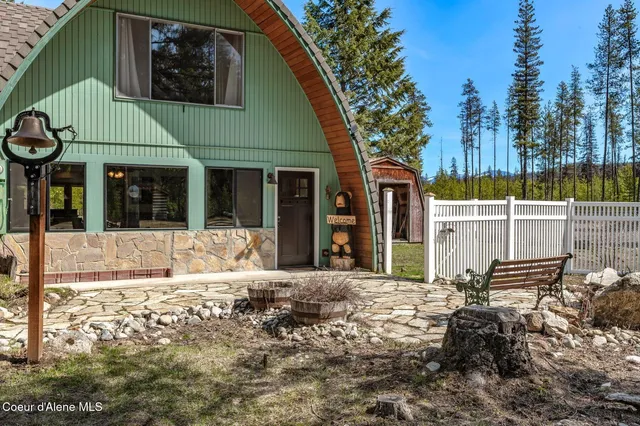 $999,000 | 762 Reeder Bay Road, Nordman, ID 83848