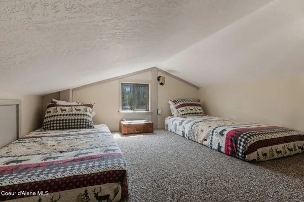 $999,000 | 762 Reeder Bay Road, Nordman, ID 83848