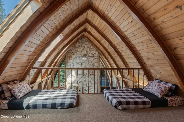 $999,000 | 762 Reeder Bay Road, Nordman, ID 83848