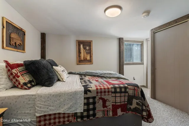 $999,000 | 762 Reeder Bay Road, Nordman, ID 83848