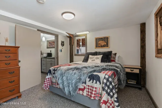 $999,000 | 762 Reeder Bay Road, Nordman, ID 83848