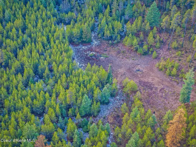 $999,000 | 762 Reeder Bay Road, Nordman, ID 83848