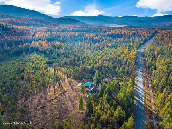 $999,000 | 762 Reeder Bay Road, Nordman, ID 83848