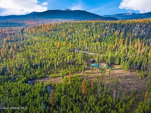 $999,000 | 762 Reeder Bay Road, Nordman, ID 83848