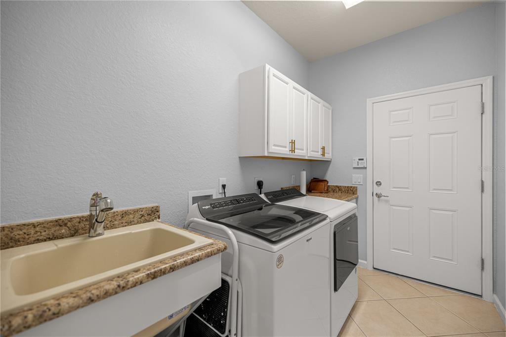 9383 Southwest 71st Loop Ocala, FL 34481 - Photo 18 of 32