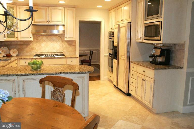 15209 Middlegate Road Silver Spring, MD 20905 - Photo 3 of 30 Kitchen #3
