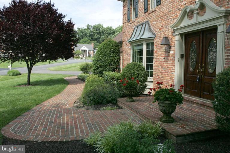 15209 Middlegate Road Silver Spring, MD 20905 - Photo 23 of 30 Located on a cul de sac