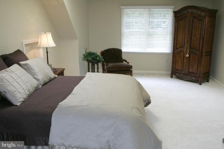 15209 Middlegate Road Silver Spring, MD 20905 - Photo 27 of 30 Master Bedroom #2