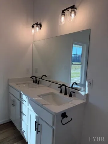 $319,900 | 677 Piney Mountain Road, Appomattox, VA 24522