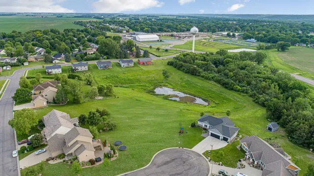 $69,900 | 104 Spruce Court, Le Sueur, MN 56058