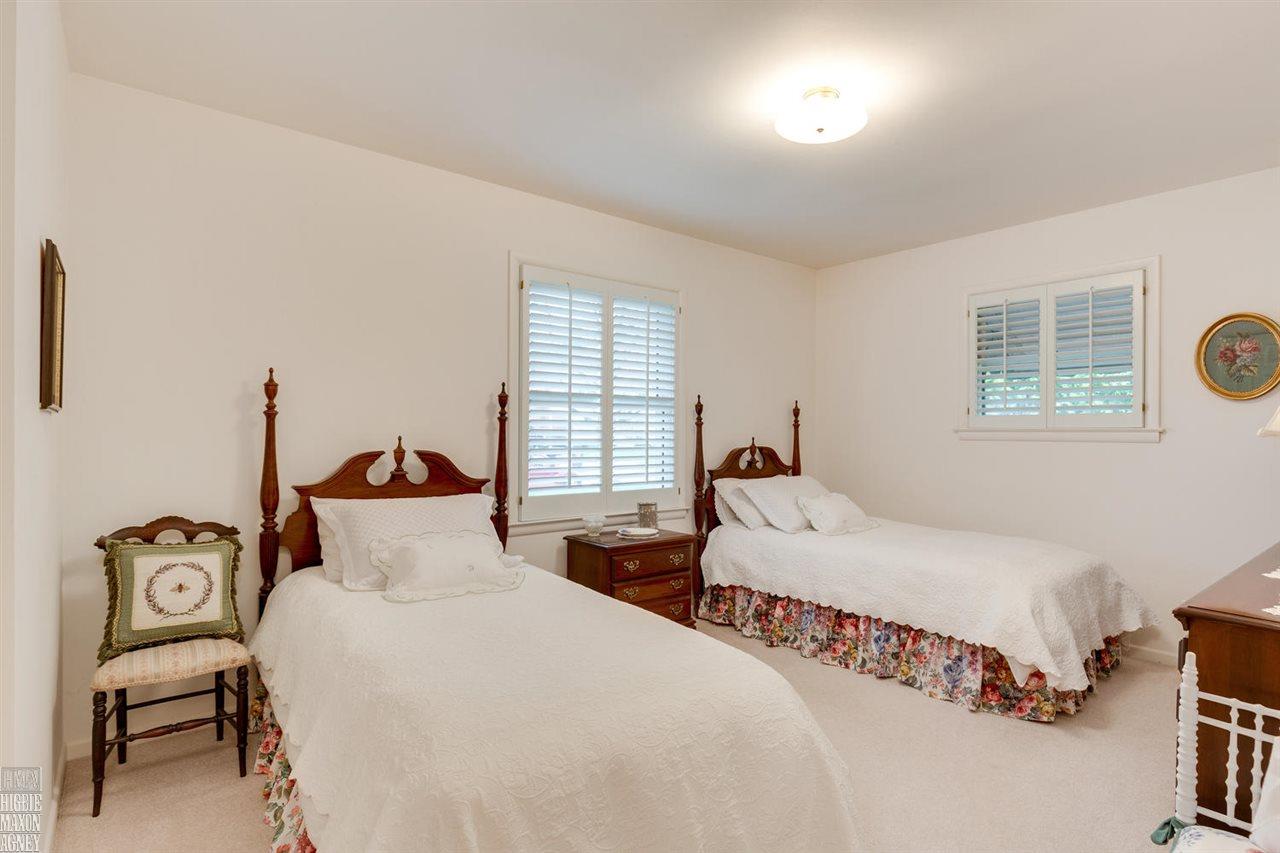 183 Ridgemont Road Grosse Pointe Farms, MI 48236 - Photo 15 of 20