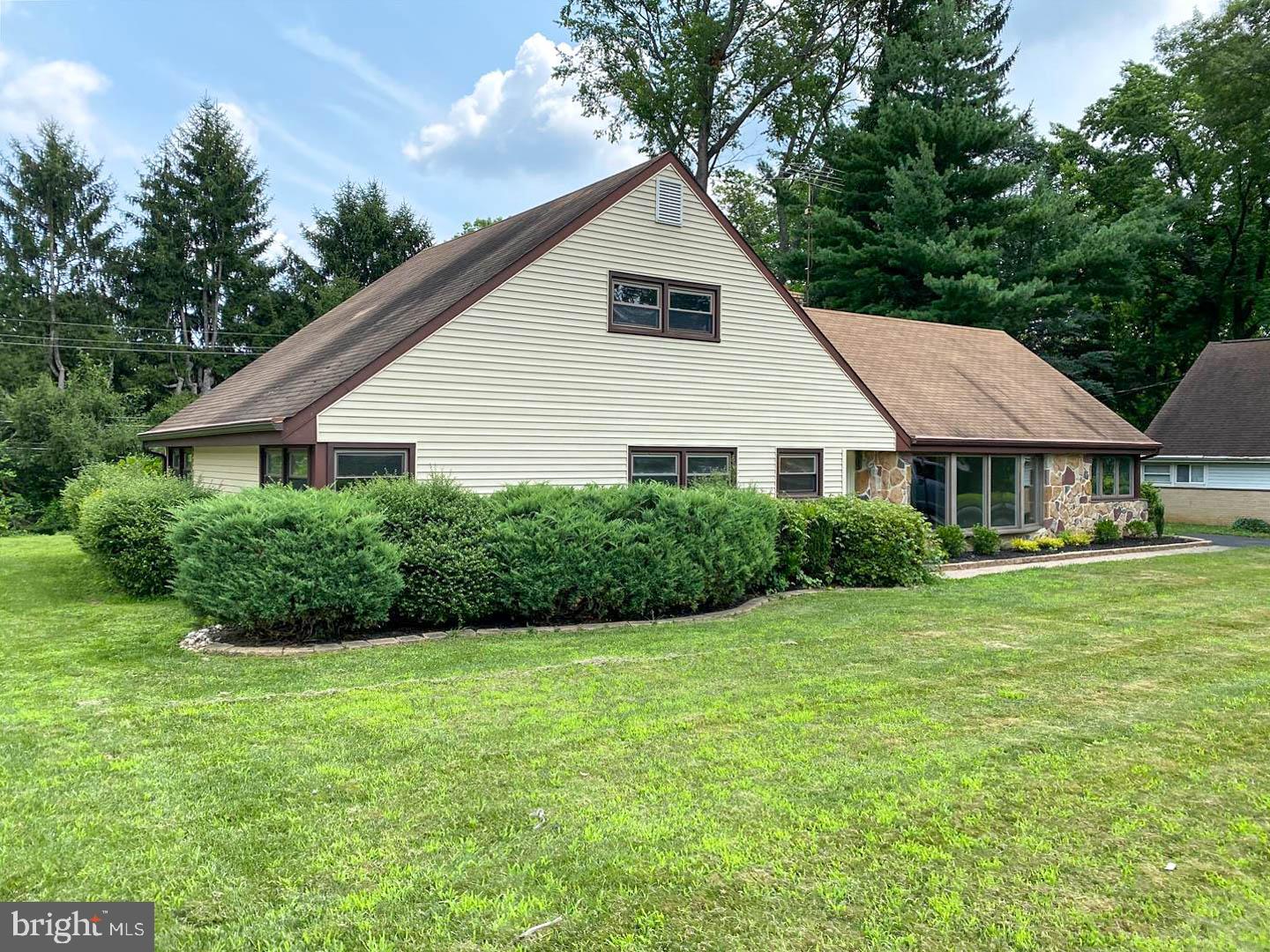 307 Bok Road Wyncote, PA 19095 - Photo 2 of 28 Gallery Image 2