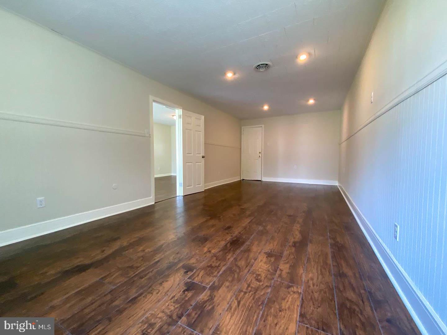 307 Bok Road Wyncote, PA 19095 - Photo 14 of 28 Gallery Image 14
