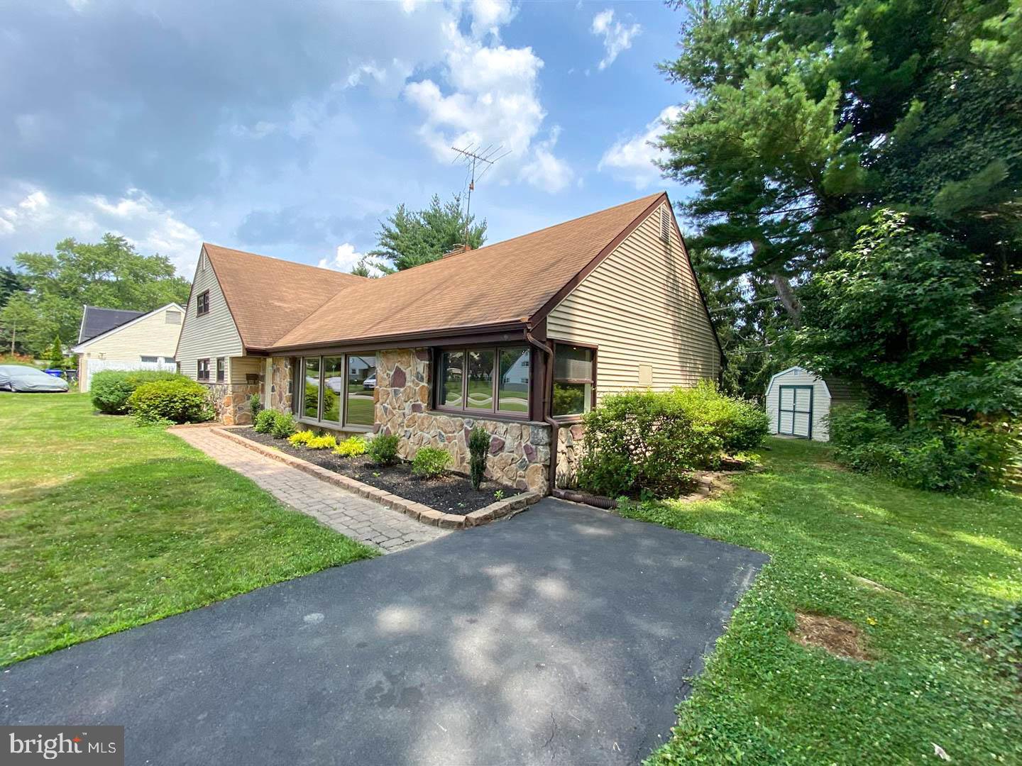 307 Bok Road Wyncote, PA 19095 - Photo 4 of 28 Gallery Image 4