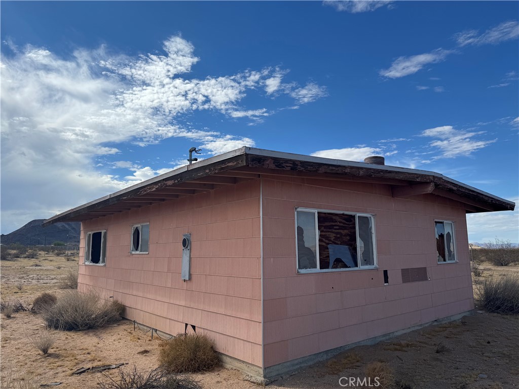 60849 Adele Road Landers, CA 92285 - Photo 5 of 15 Gallery Image 5