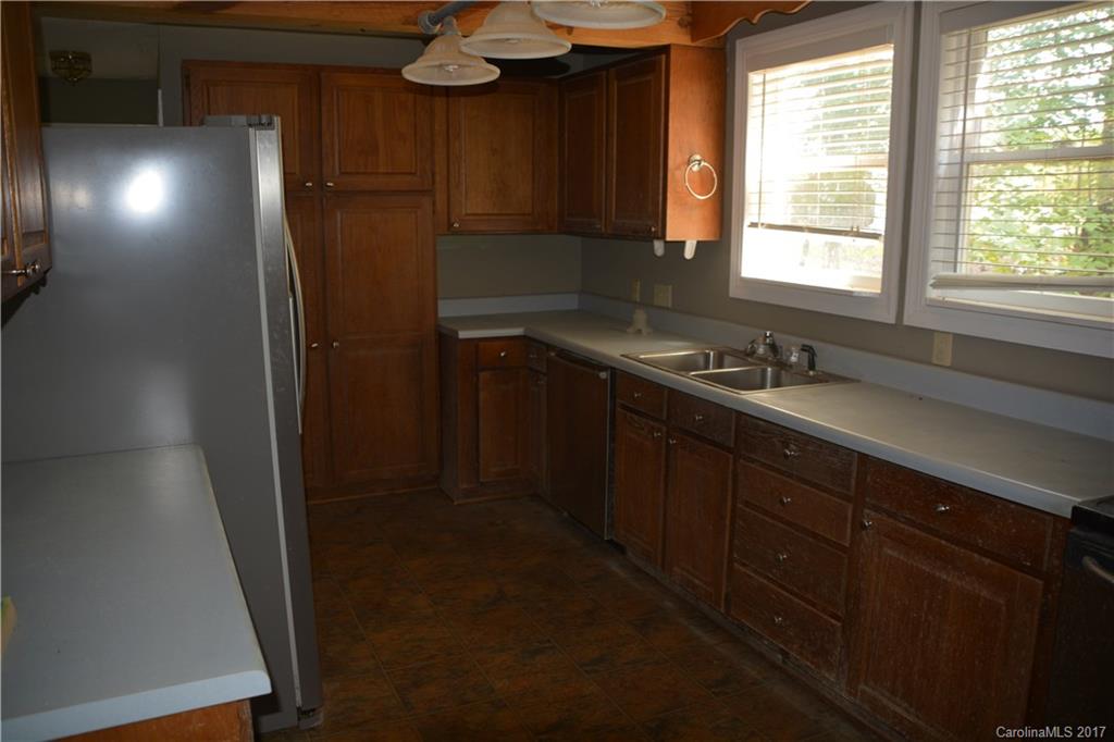 5919 Hemby Road, Unit 11 Matthews, NC 28104 - Photo 4 of 7 Gallery Image 4