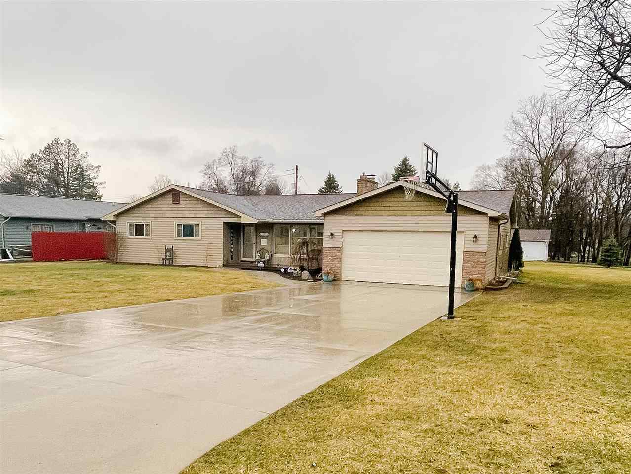 1820 West Garrison Road Owosso, MI 48867 - Photo 1 of 25 50068879.JPG