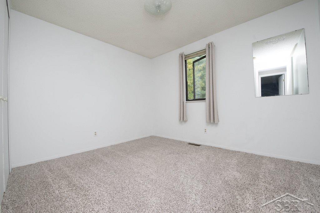 10580 Vasold Road Freeland, MI 48623 - Photo 12 of 20 31333468-11.JPG