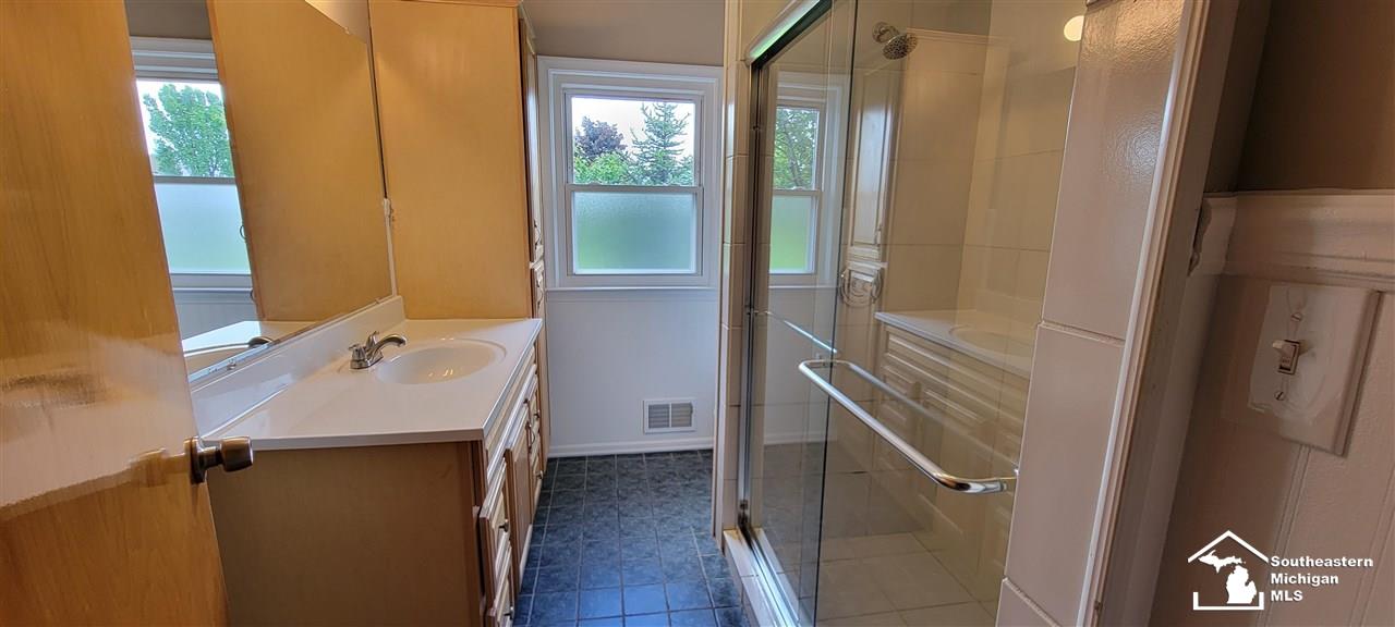 4610 South Custer Road Monroe, MI 48161 - Photo 10 of 25