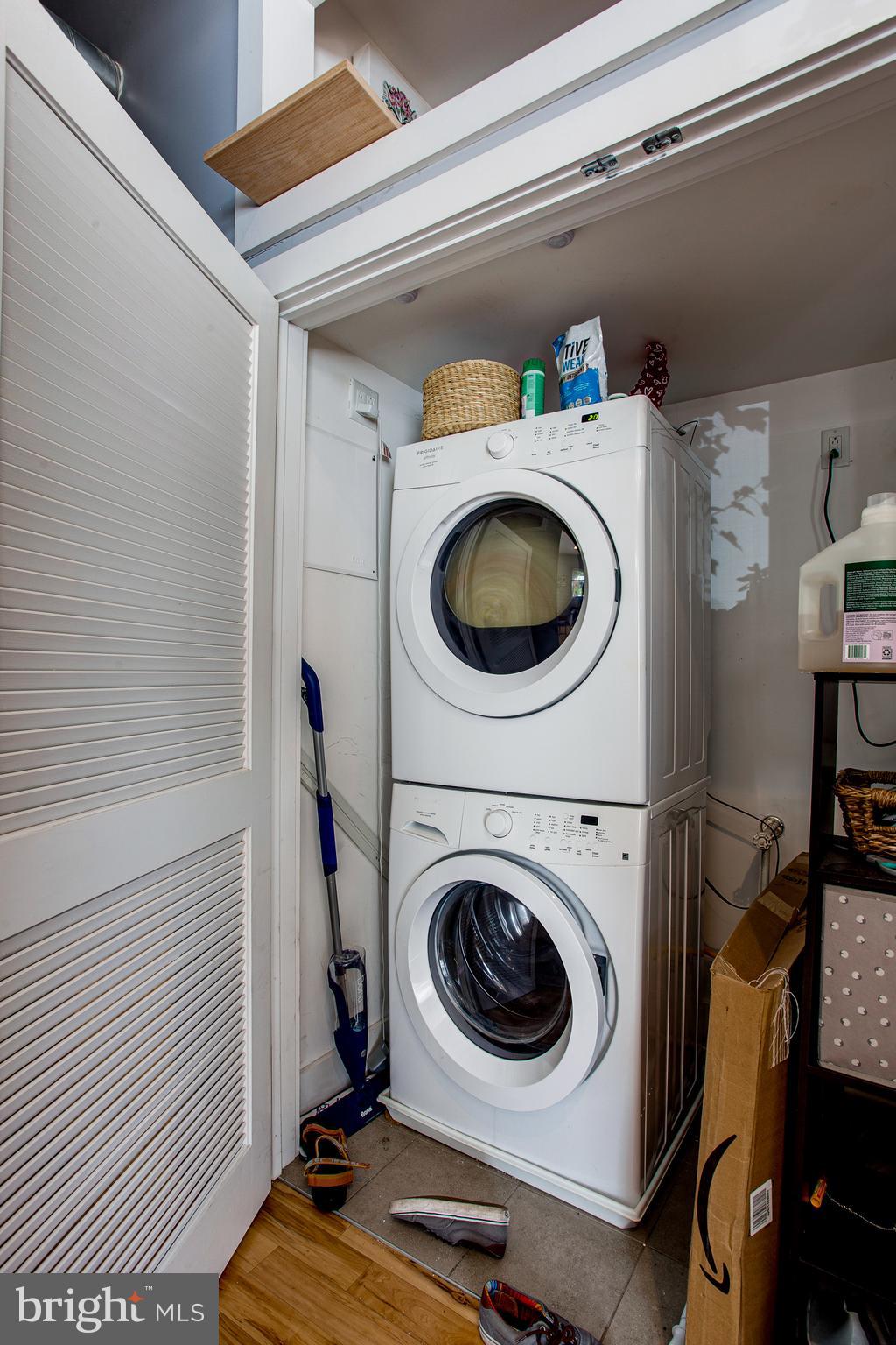 1234 North 30th Street Philadelphia, PA 19121 - Photo 49 of 59 a utility room with dryer and washer